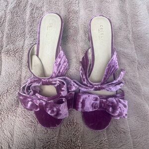 NWOT Cecilia Crushed Velvet Bow Sandals Size 10